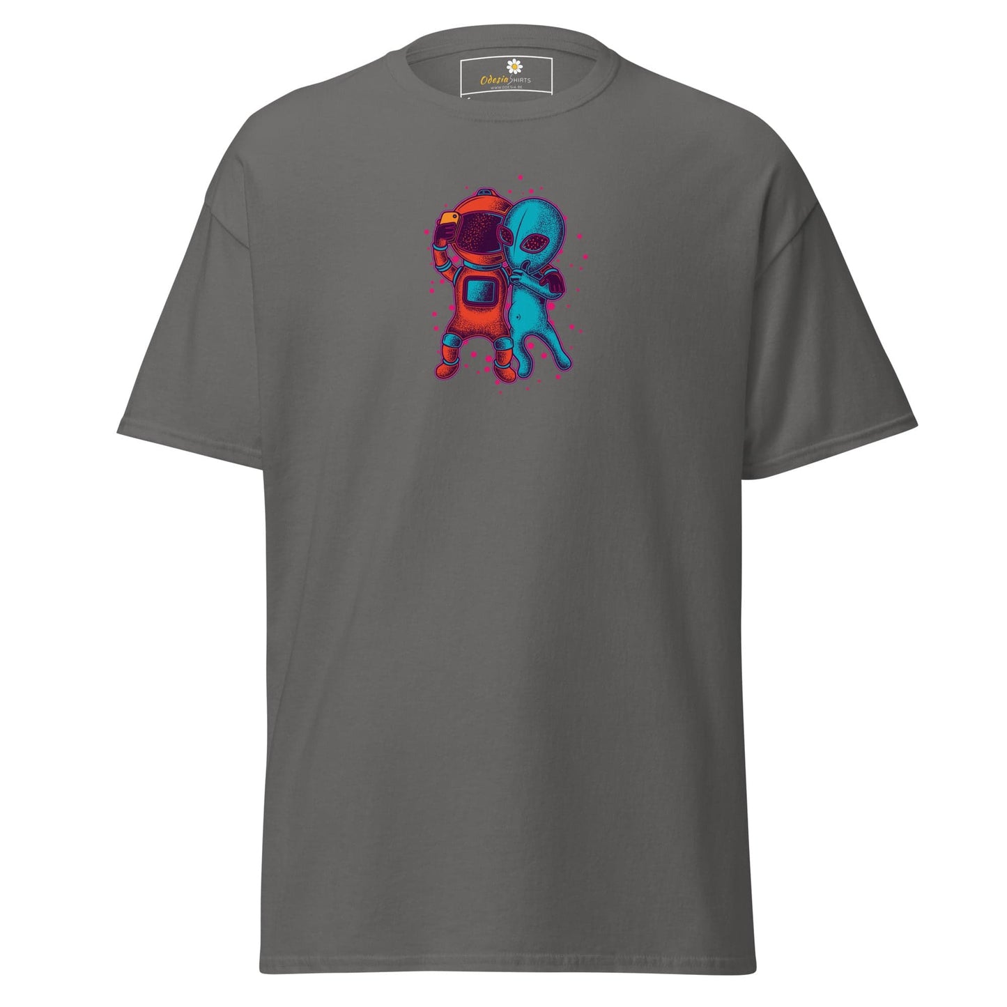 Unisex classic t-shirt - ASTRONAUT ALIEN SELFIE - REGULAR - Charcoal / S